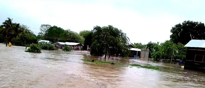 LLUVIAS DEJAN INCOMUNIDADO A QUINTANA ROO DEL RESTO DEL PAIS