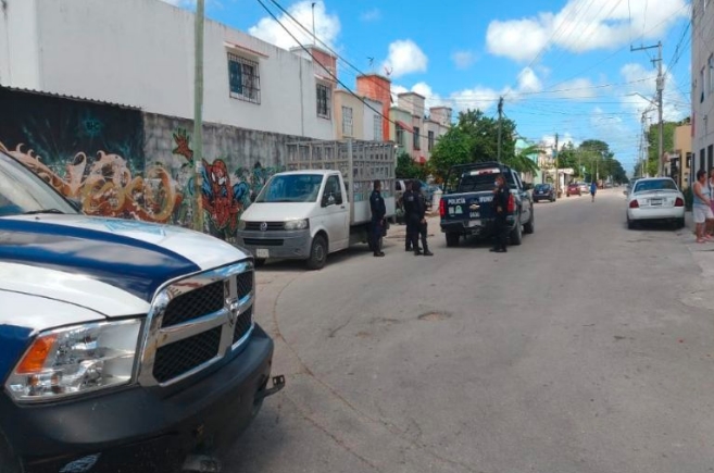 Detienen a dos presuntos sicarios en el fraccionamiento La Guadalupana de Cancún