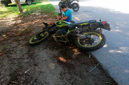 MOTOCICLISTA ATROPELLÓ A PEATÓN