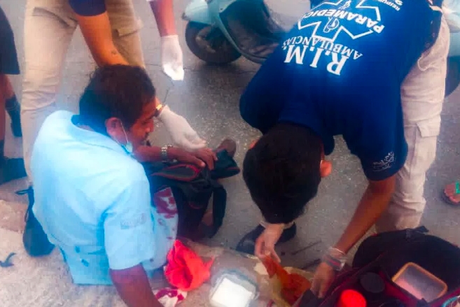 Motociclista atropella a ciclista entre las avenidas Chac Mool y Niños Héroes