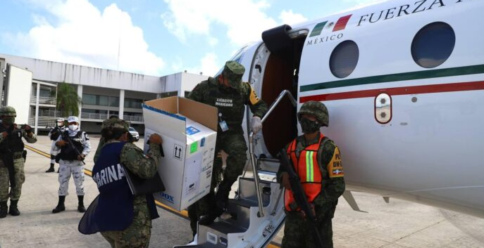 LLEGÓ A QUINTANA ROO EL TERCER EMBARQUE DE LA VACUNA PFIZER PARA EL PERSONAL DE SALUD DE PRIMERA LÍNEA CONTRA LA COVID-19