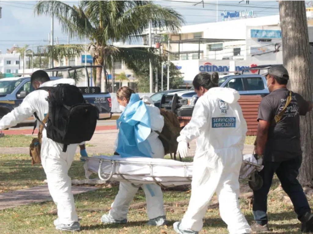 Hombre de 55 años se suicida en la antigua torre del aeropuerto de Cancún