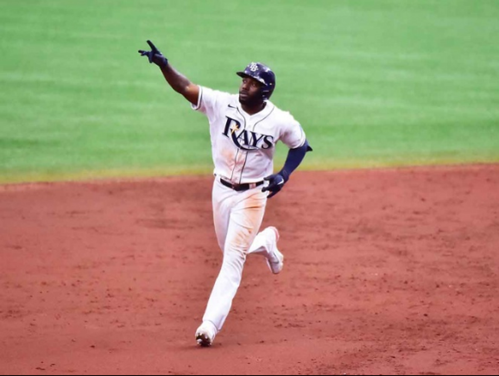 Rays pegan jonrones y blanqueada a los Yanquis