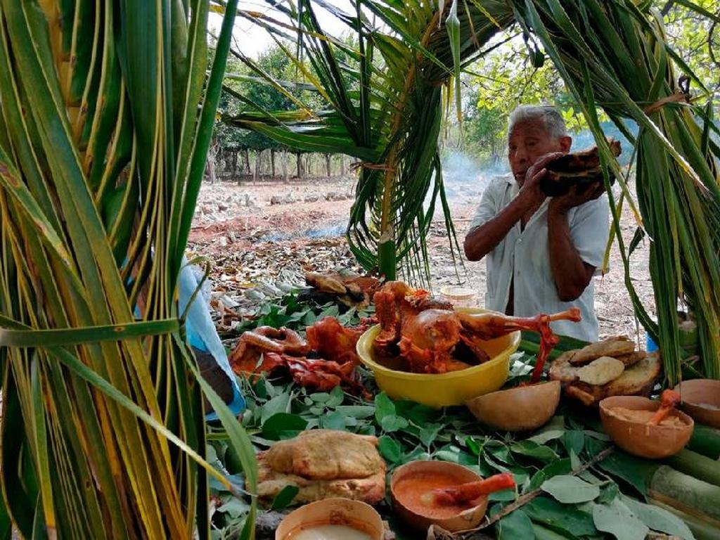 Ancestral tradición del Jéets lu´um prevalece en la Zona Maya