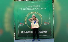 Gana entrenador de la UACH el “Premio Nacional Luchador Olmeca”