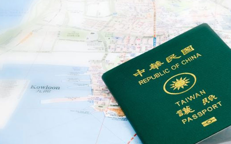 Reanuda China emisión de visas y pasaportes