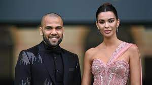 Joana Sanz le pide el divorcio a Dani Alves