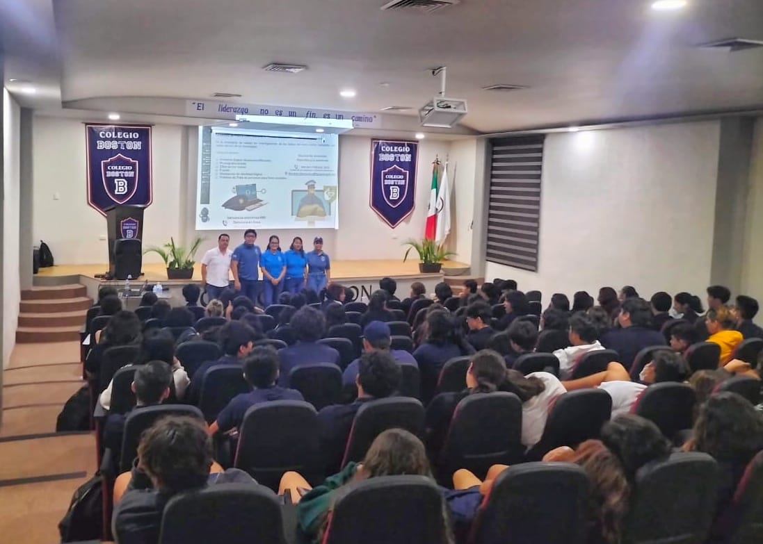 Imparte FGE curso para el “Uso correcto de las redes sociales” a estudiantes de preparatoria