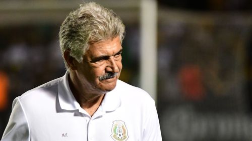 Suena Ricardo Ferretti para dirigir al Cruz Azul