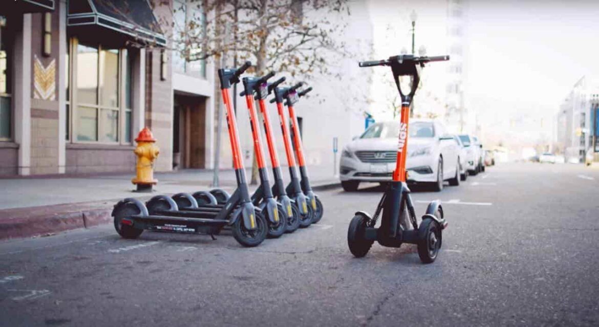 París prohíbe el alquiler de scooters eléctricos