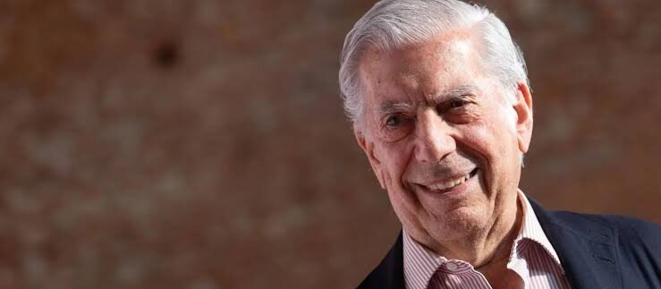 ¡Preocupacióin!  Mario Vargas Llosa vuelve a contagiarse de COVID-19