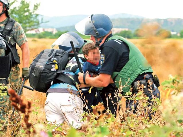 ‘Vinieron a lanzarnos piedras’: Migrantes denuncian abusos