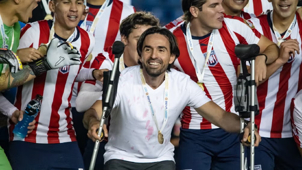 Gerardo Espinoza será el nuevo estratega de Chivas