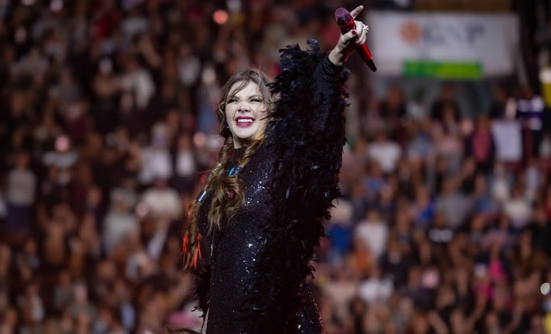 Yuridia arrasa en la Plaza de Toros México con su concierto “Sin llorar”