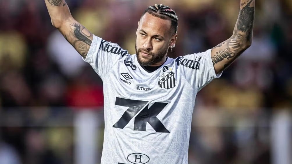 Neymar Jr. gastó 1,3 millones de euros en un Batimovil
