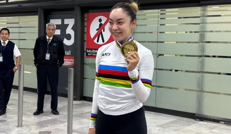 “Todo México es campeón mundial”: Yareli Acevedo tras medalla de oro en ciclismo de pista