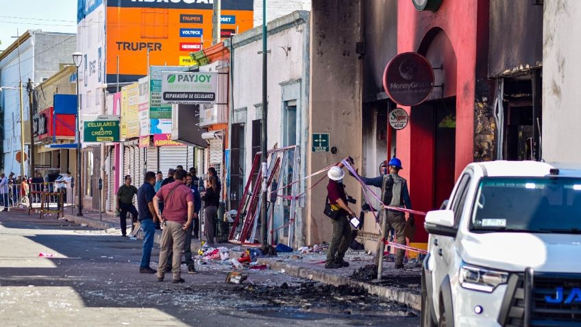 Declaran funcionarios, personal de CFE y empleados de Waldos que se incendió en Hermosillo