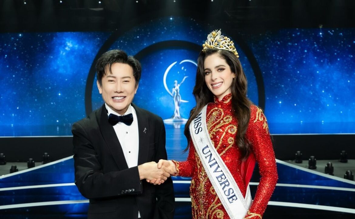 Nawat Itsaragrisil, director de Miss Tailandia, demanda a Fátima Bosch