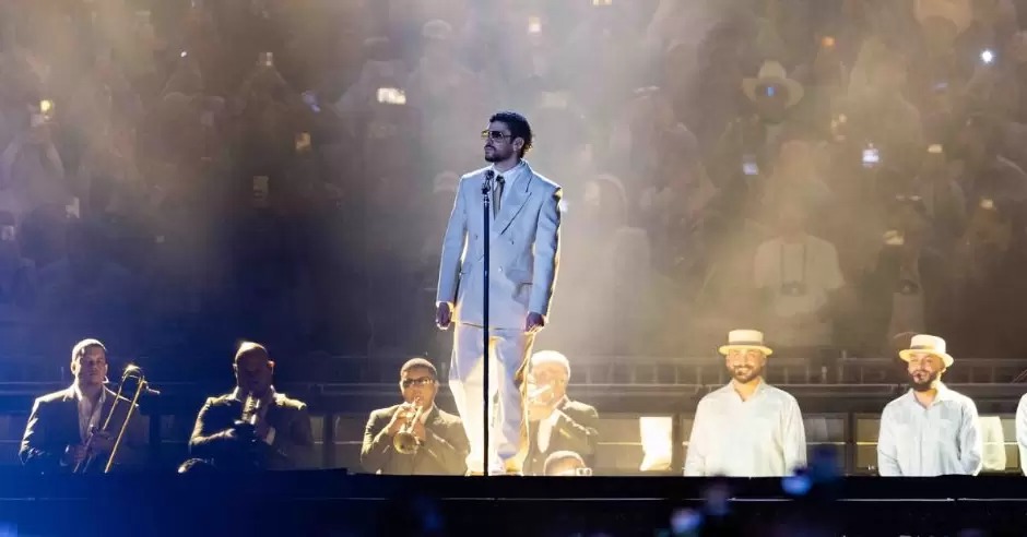 Bad Bunny confunde a Perú con Chile durante su primer concierto en Lima