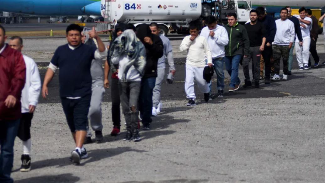 Exiliados en Estados Unidos alertan sobre deportación a México de un teniente disidente de Venezuela