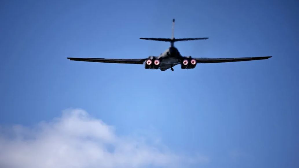 España cierra su espacio aéreo a aviones de Estados Unidos que participan en guerra de Irán