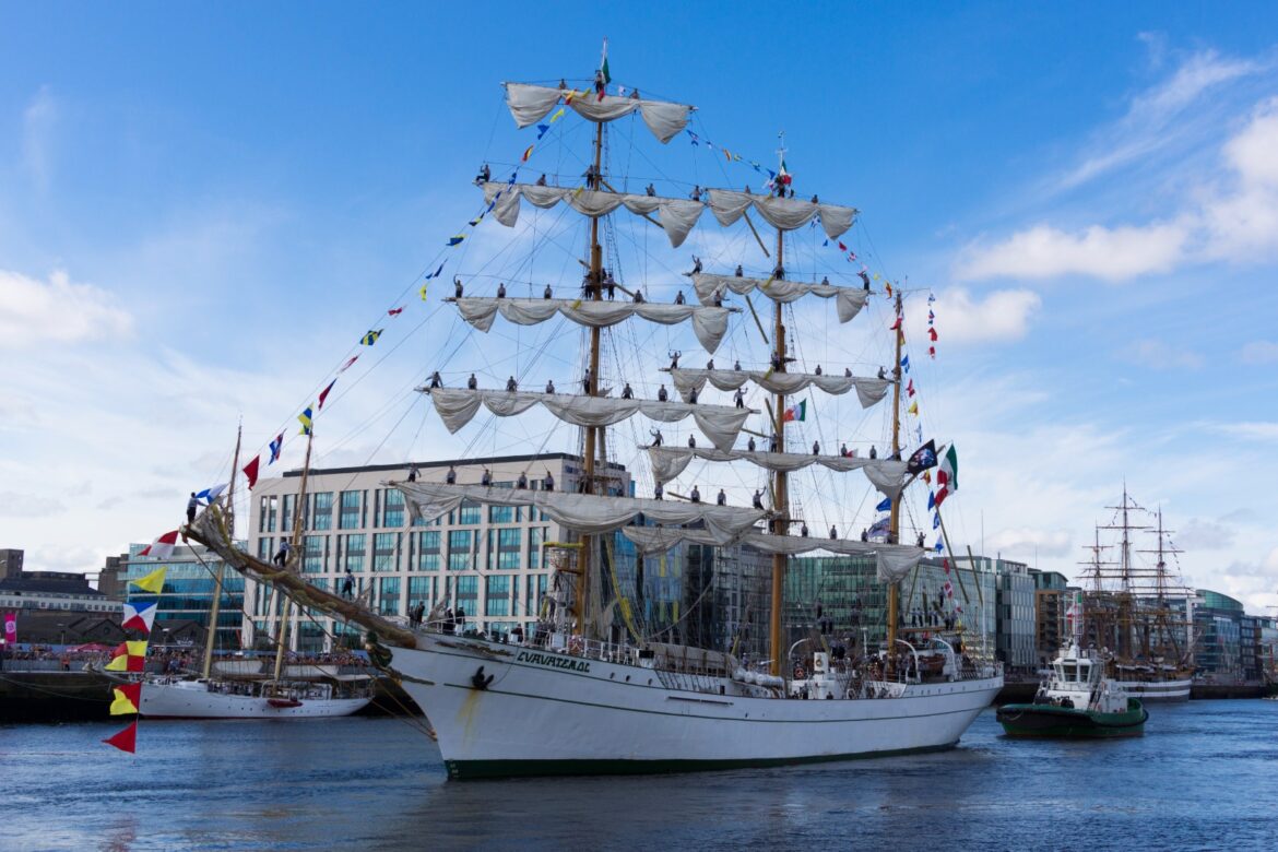 Autorizan salida del Buque Escuela Cuauhtémoc