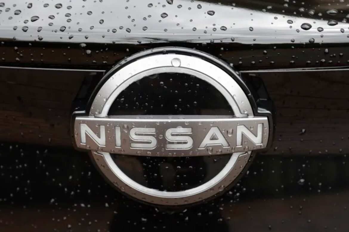 Llaman a revisión más de 420 vehículos Nissan