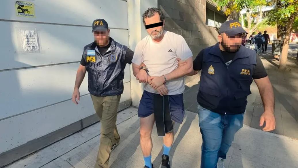 Atrapan en Argentina a exmando de la Marina ligado a ‘huachicol’