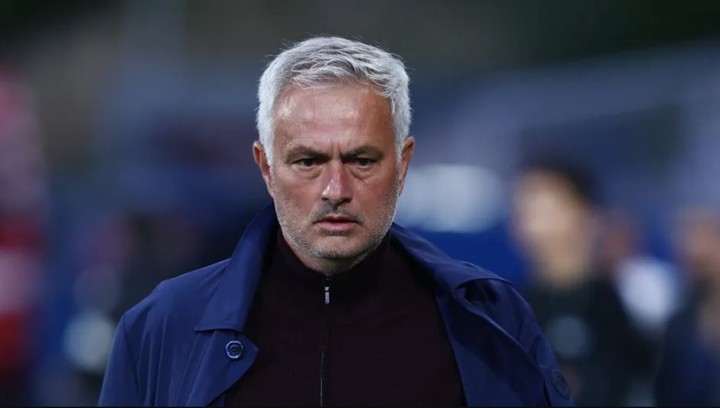 Mourinho confirma conversaciones preliminares con el Real Madrid, pero lo toma con calma: “Necesito espacio”