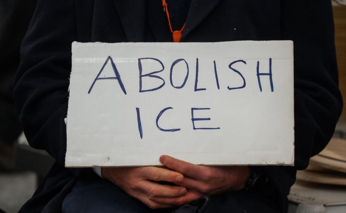 México denuncia ante la ONU muerte de migrantes bajo custodia del ICE en EE.UU.