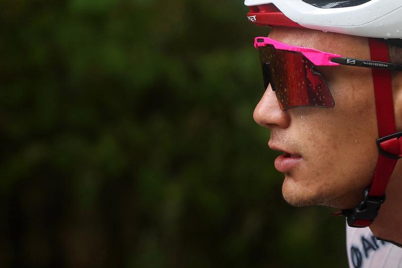 Isaac del Toro se mantiene entre los 10 mejores del Tour de Francia tras la etapa 11