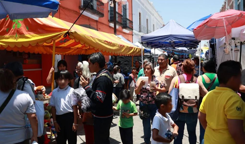 Fiesta de la Virgen del Carmen en Puebla: calles cerradas y venta de antojitos