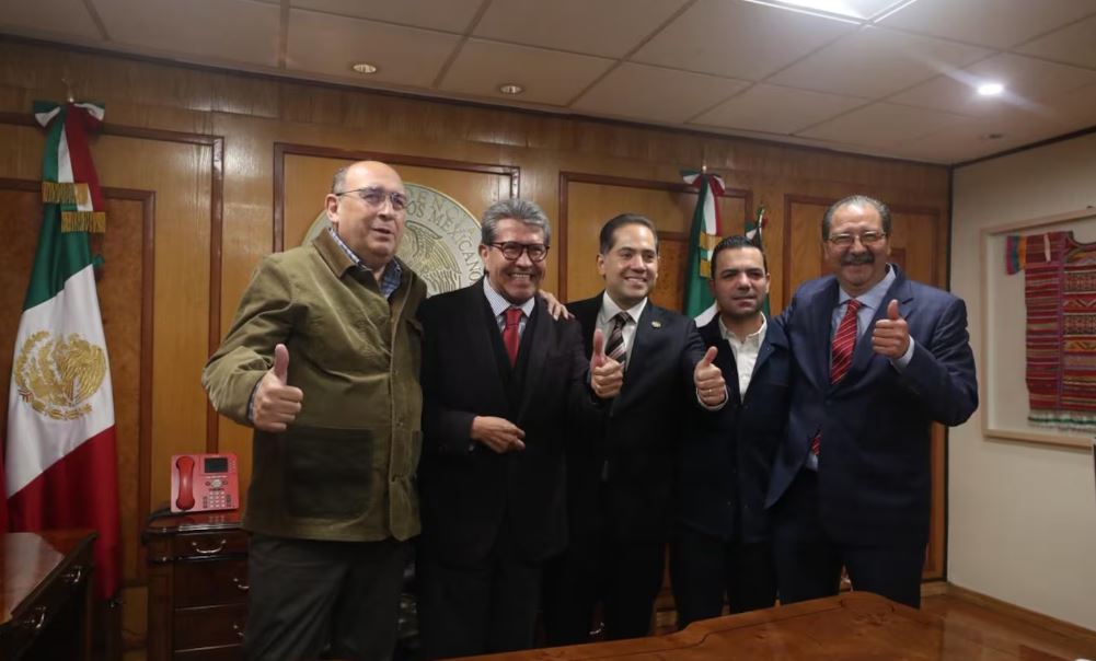 Prohibición sobre doble nacionalidad, aprobada en segunda quincena de septiembre: Ricardo Monreal