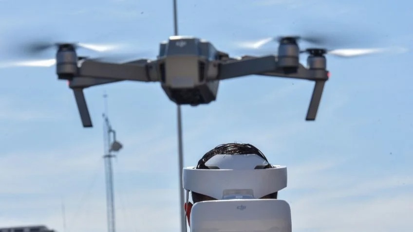 Defensa Nacional confirma el uso de drones por grupos de tráfico de personas en la frontera norte