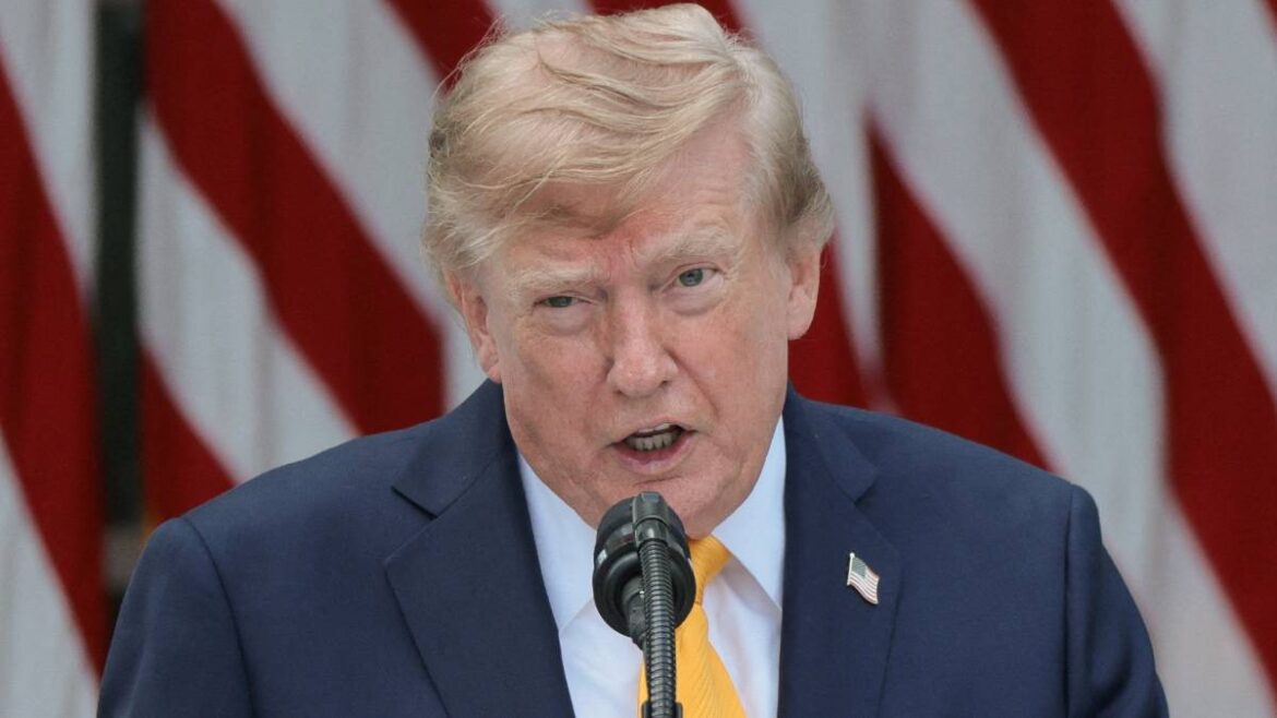 Trump pide a México endurecer lucha contra cárteles