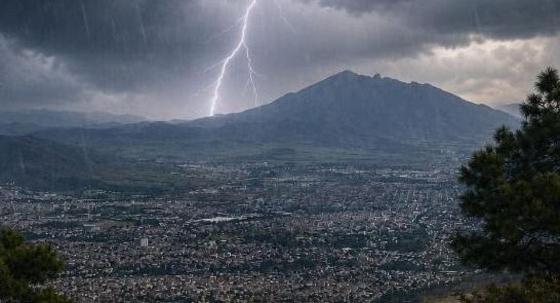 Nayarit seguirá sufriendo el paso del huracán Polo