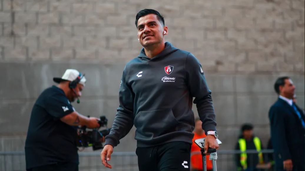 El regreso de Aldo Rocha al Atlas genera dudas en Hernán Crespo para el Clásico Tapatío