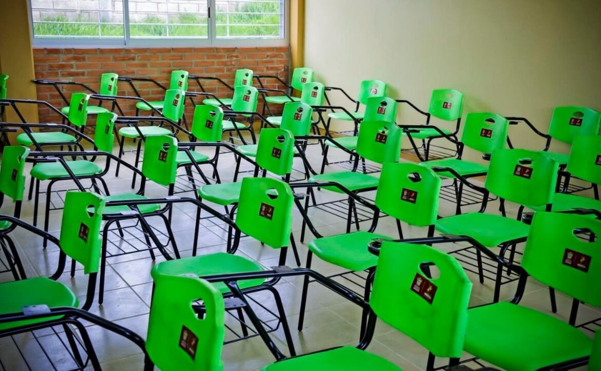SEP confirma megapuente escolar de cuatro días